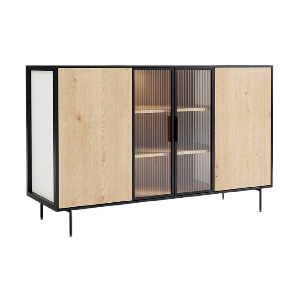Moderne houten kast met glazen deuren en metalen frame